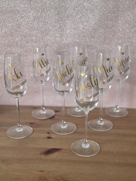 Personalised champagne flute, Bride to be gift, Bridesmaid gift, Bridesmaid proposal, Personalised prosecco glass, bridesmaid proposal box