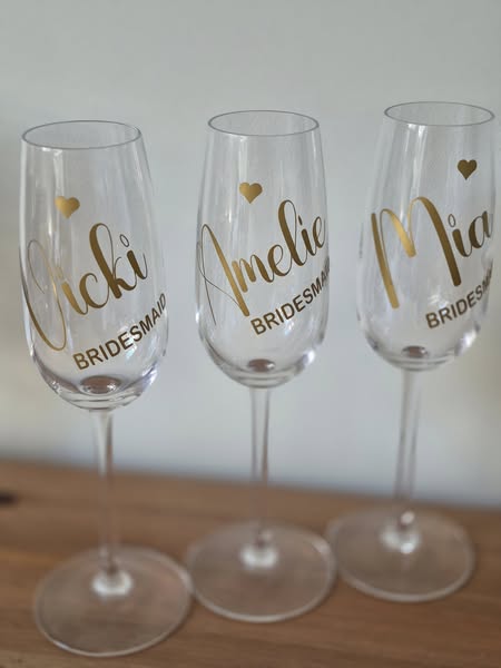 Personalised champagne flute, Bride to be gift, Bridesmaid gift, Bridesmaid proposal, Personalised prosecco glass, bridesmaid proposal box